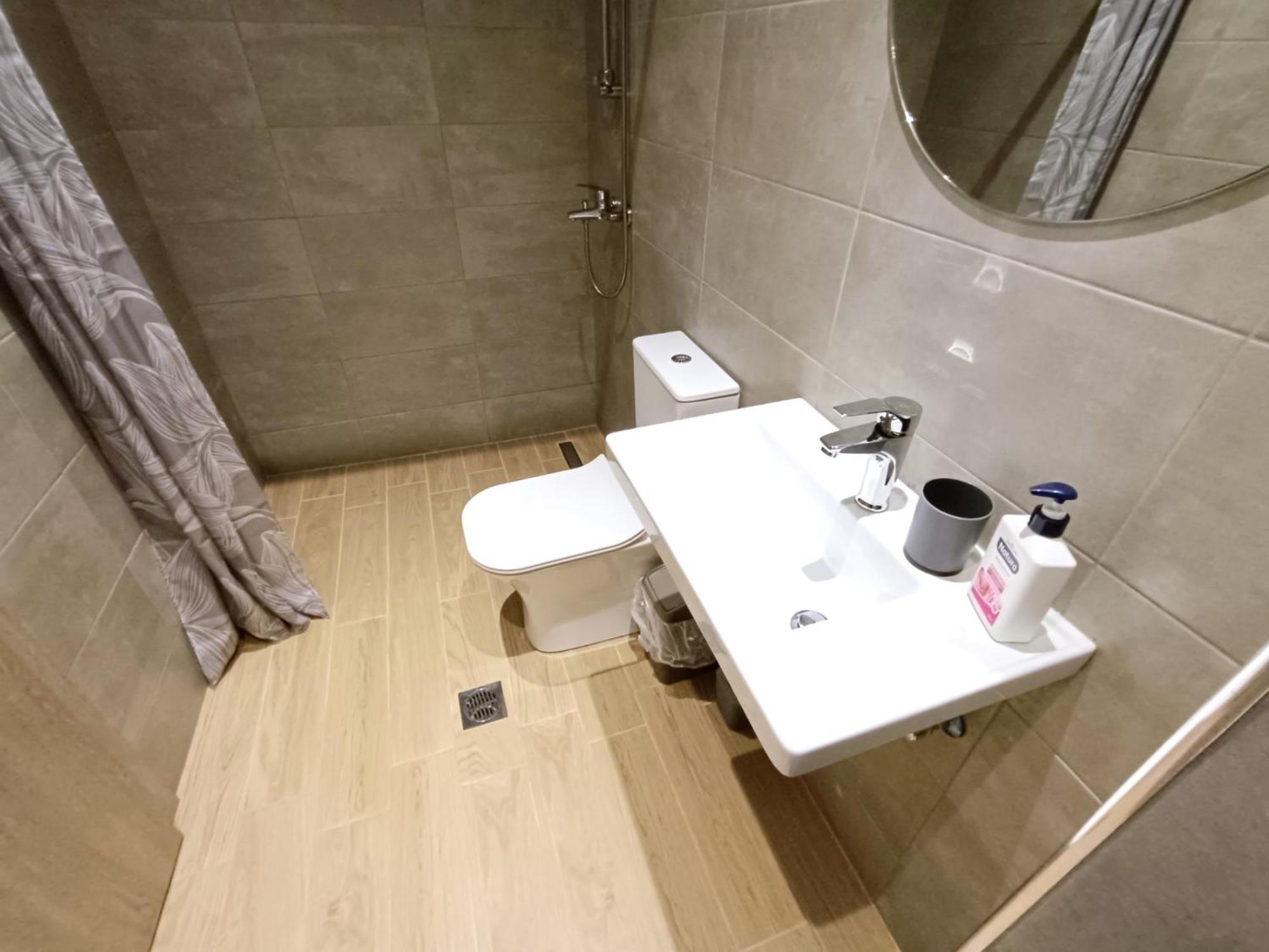 Giorgio Patrasso - Micro Apartment In The Center Of Patras Ngoại thất bức ảnh